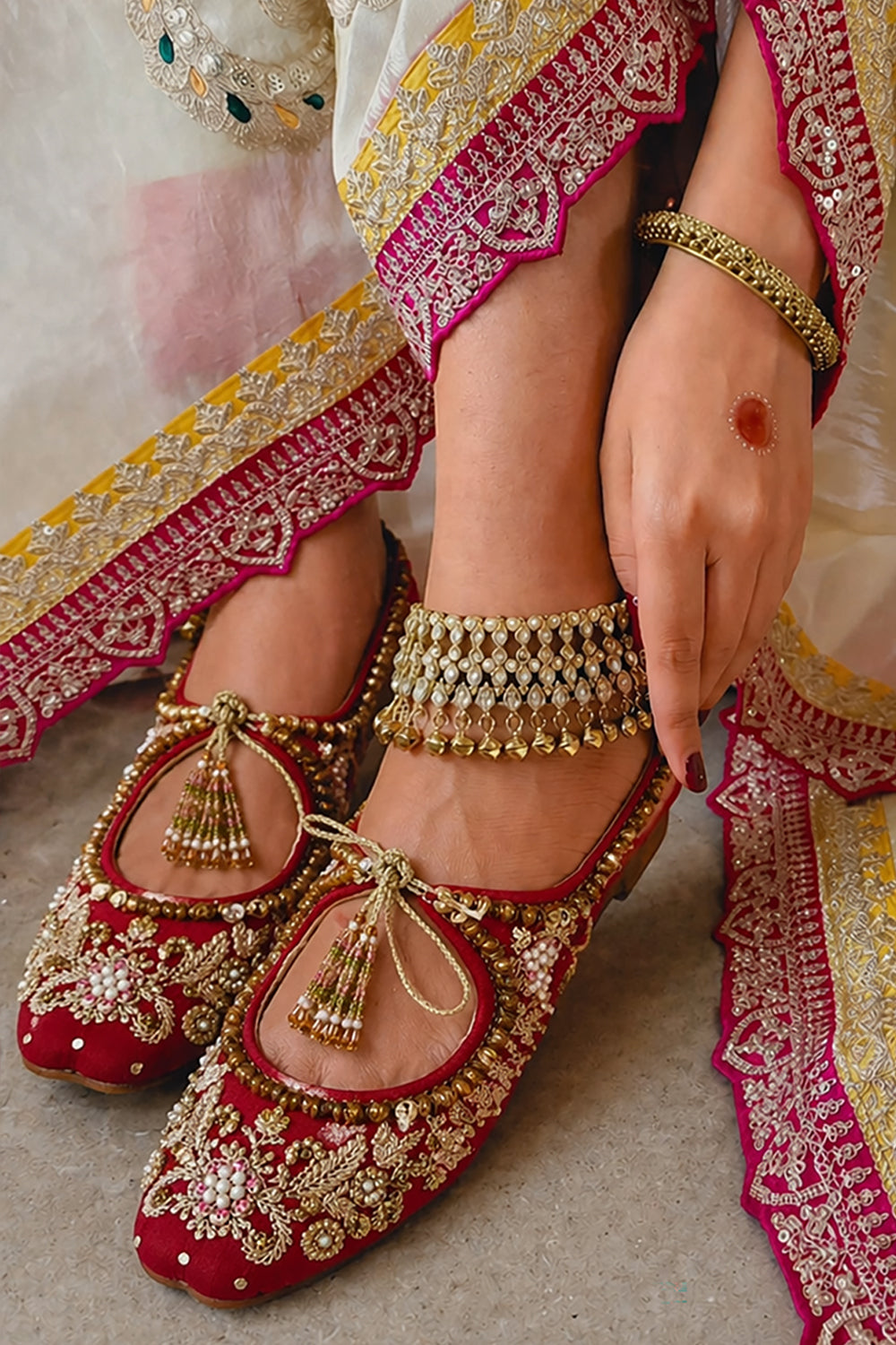 Hemayal Jutti