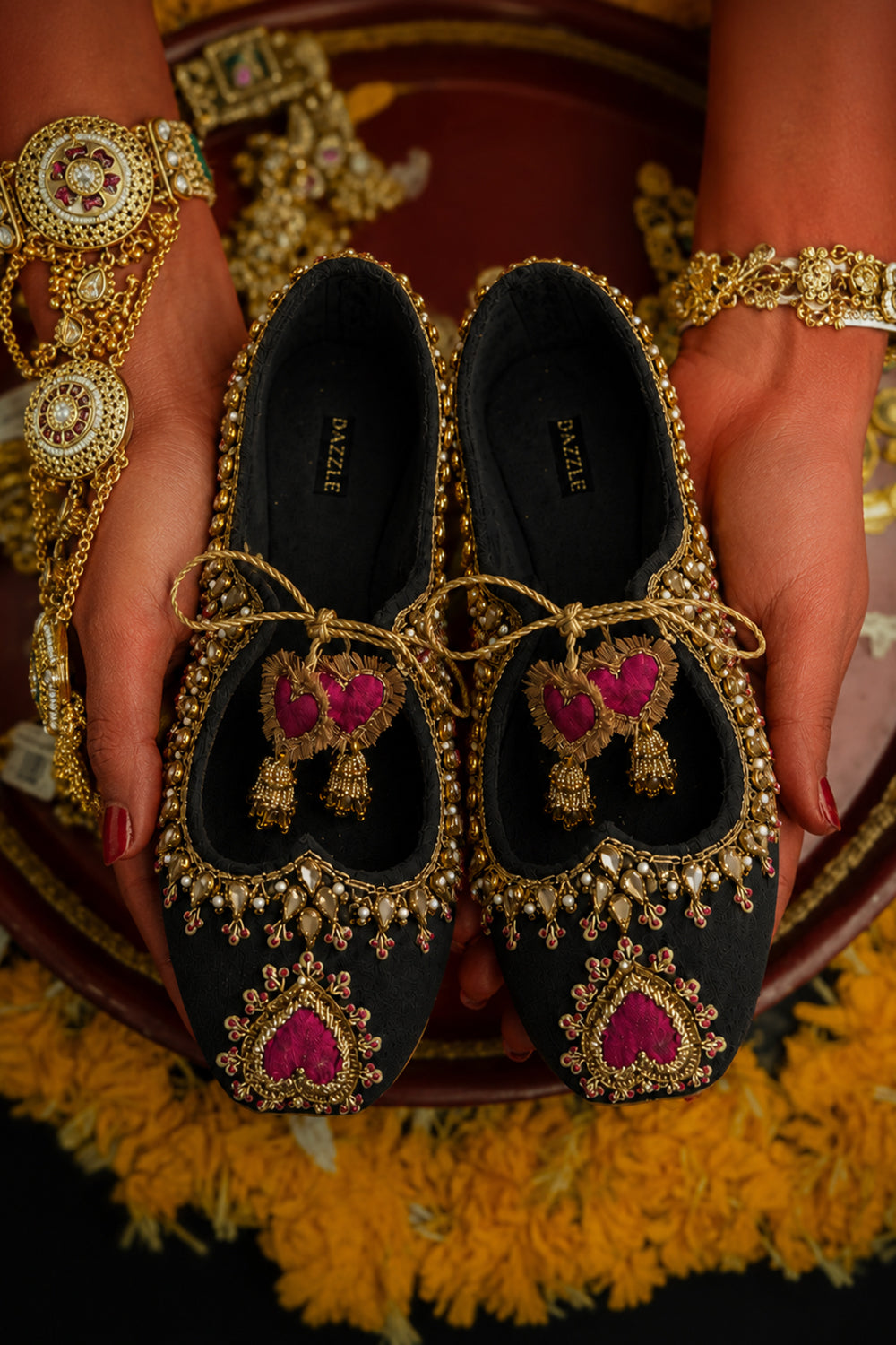 Black Dilkash Jutti