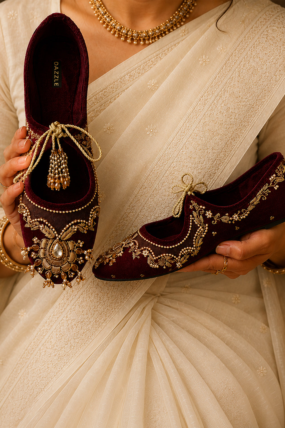 Surkhnoor Jutti