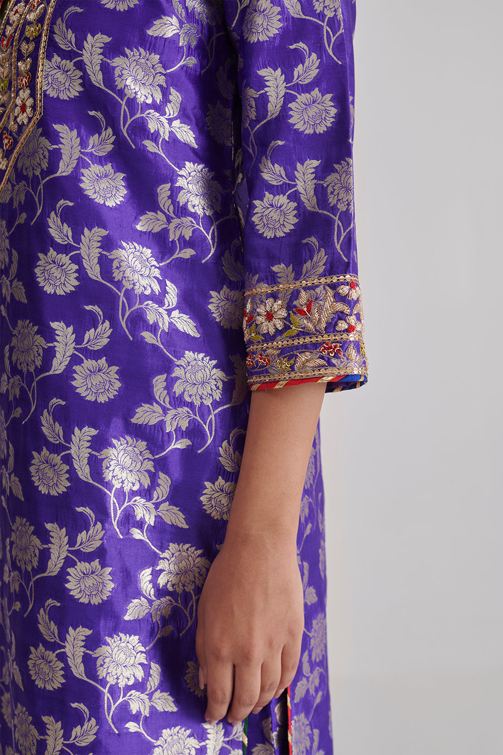 Roohi & Qurbat Set