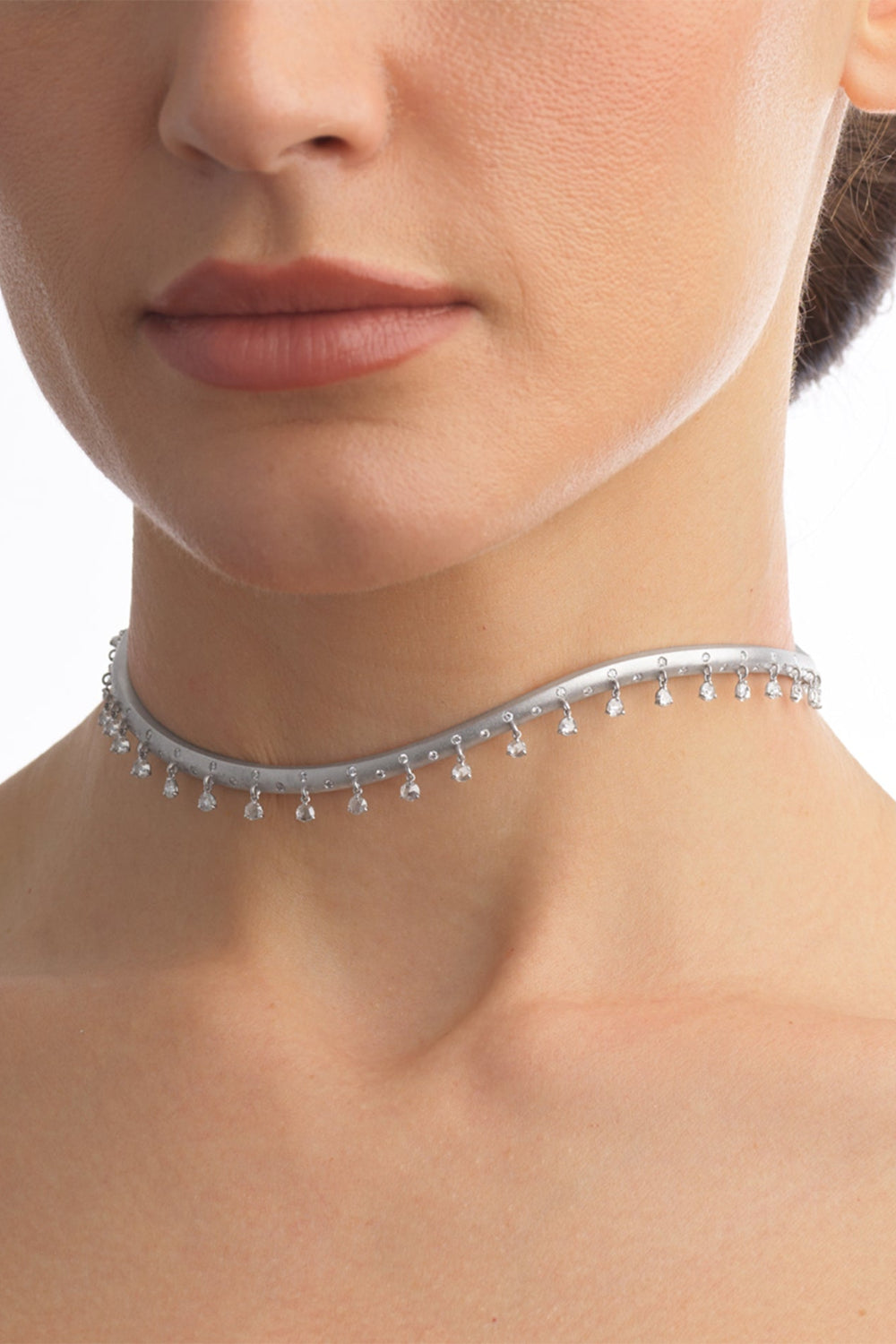 The Swaying Diamond Choker