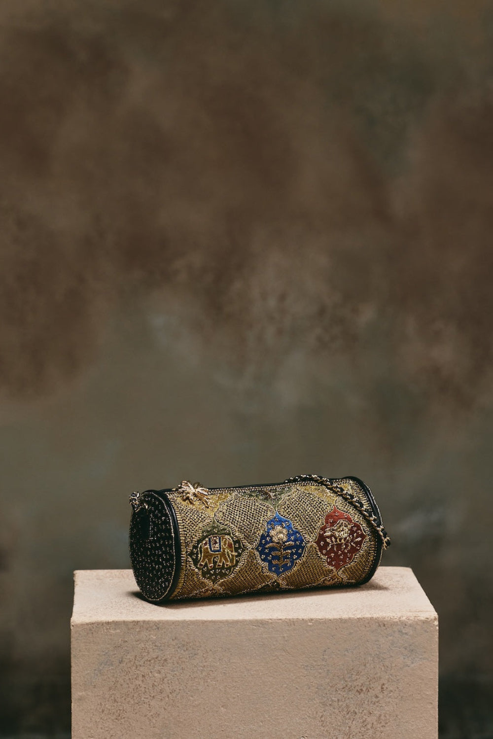 Gulzar Cylinder Bag