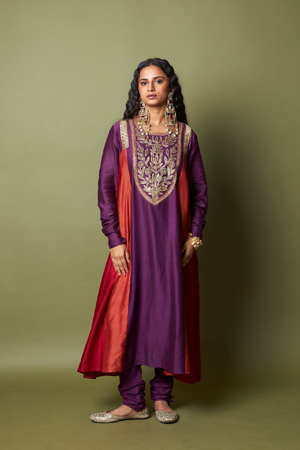 Amira Embroidered Kurta Set