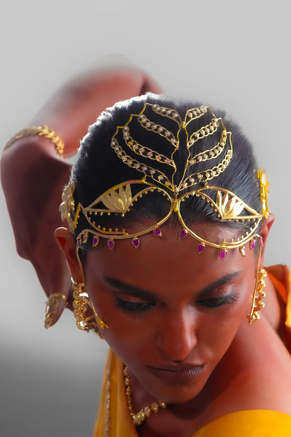 Chariot Of The Gods Headgear
