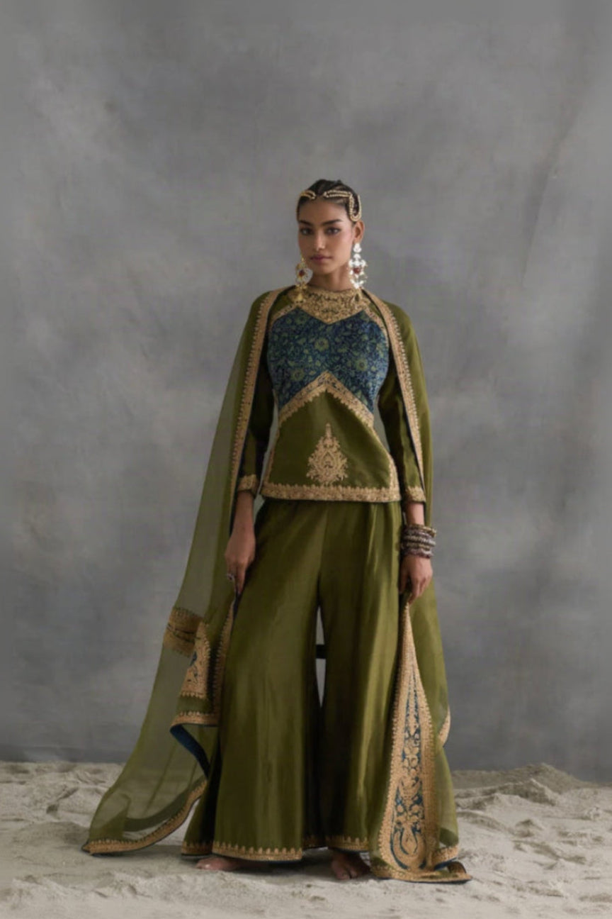 Ishwa Kurta Set