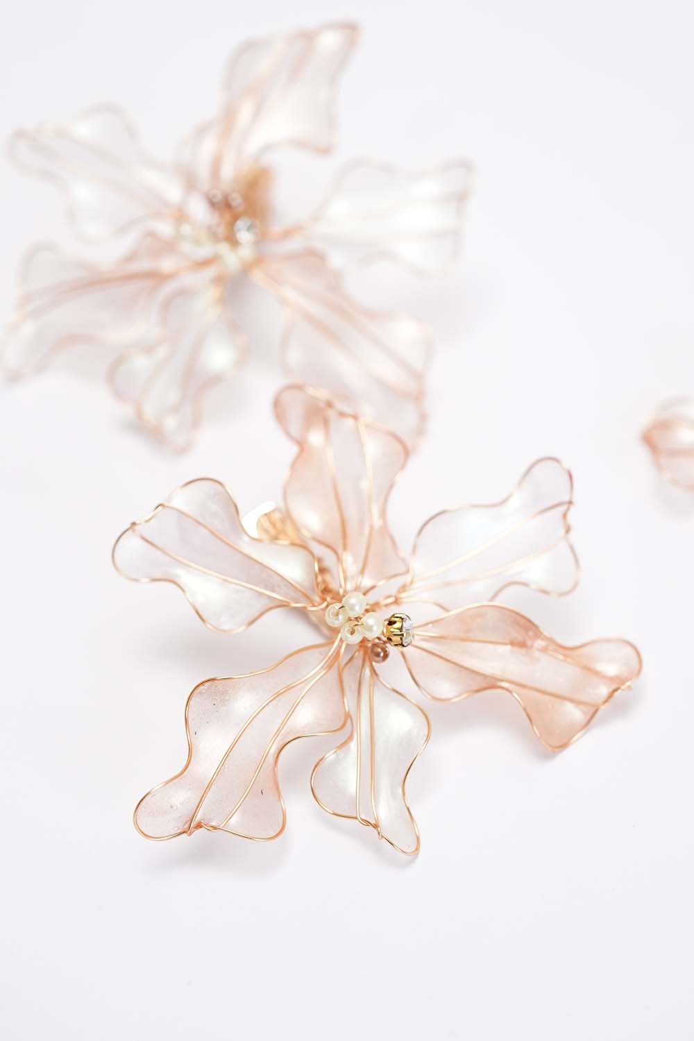 Pia pins