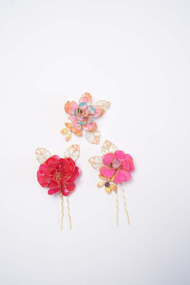 Elainis pins