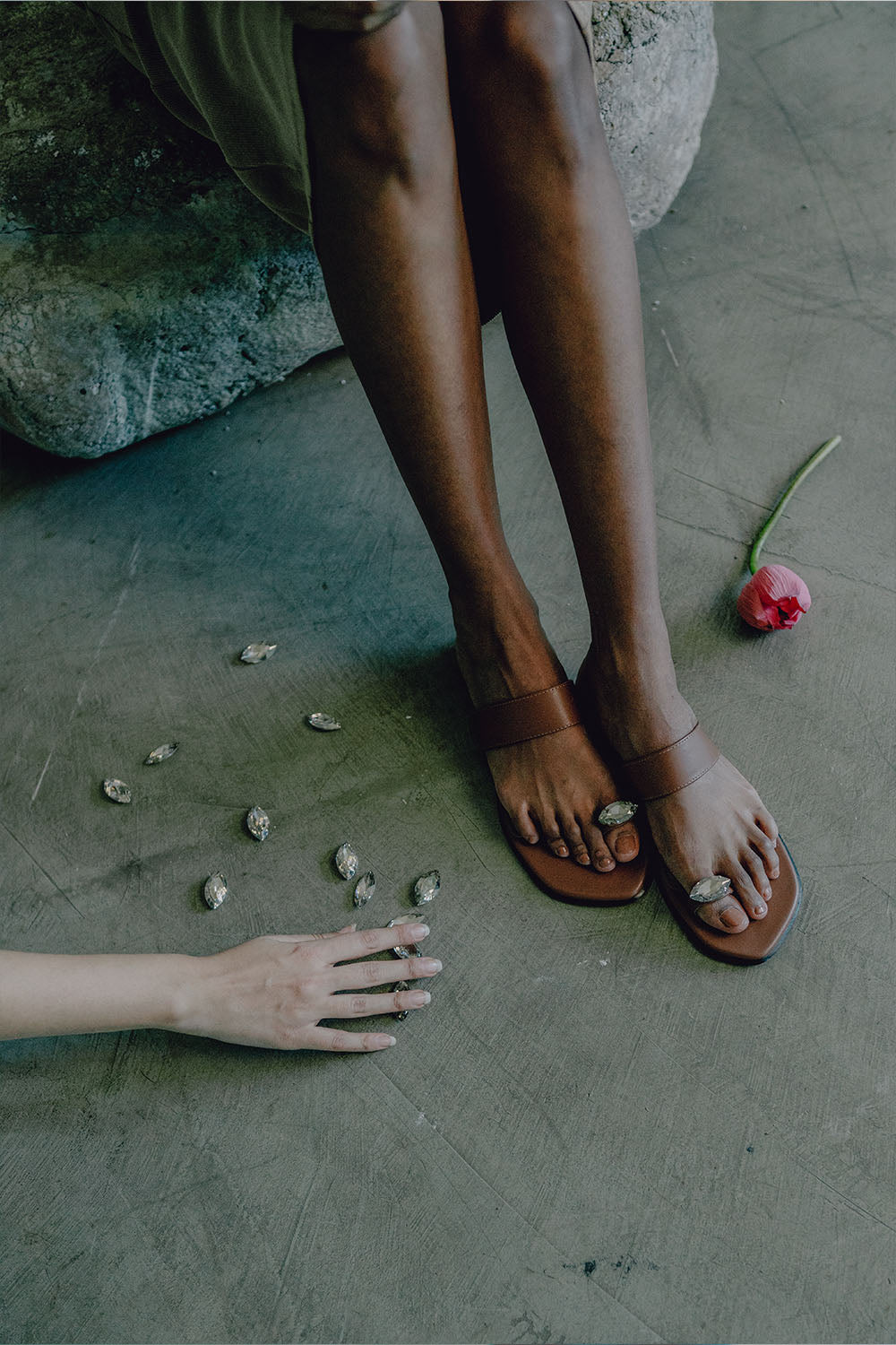 Heera Flats Tan