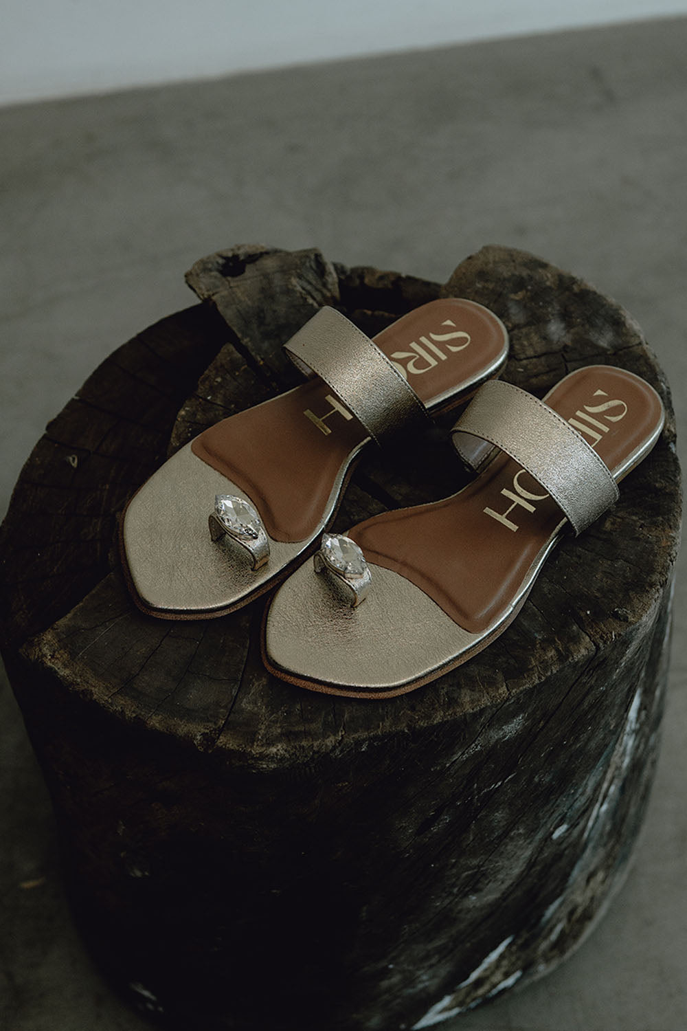 Heera Flats Gold