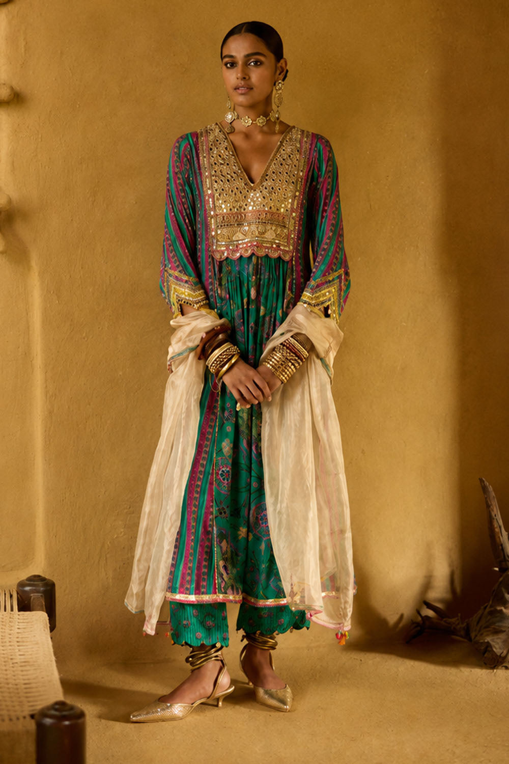 Nisbat Green Mirror Yoke Kurta Set