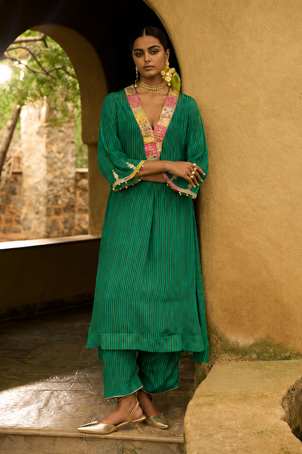 Nisbat Green Crepe Box Pleat Kurta Set