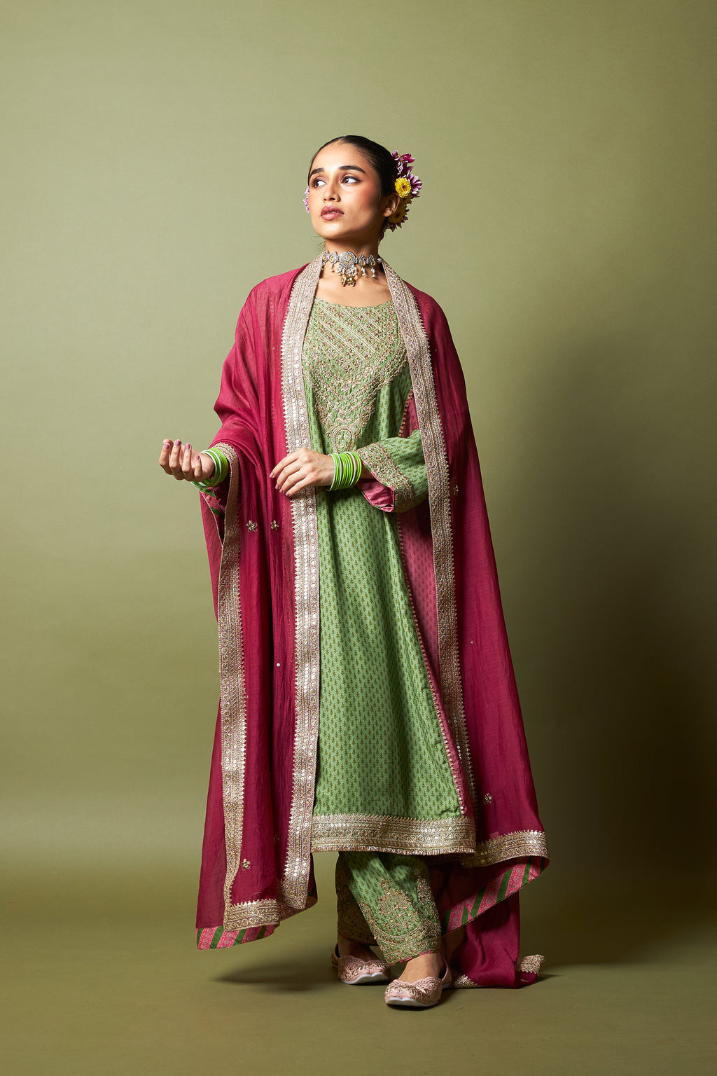 Zewara Embroidered Kurta Set
