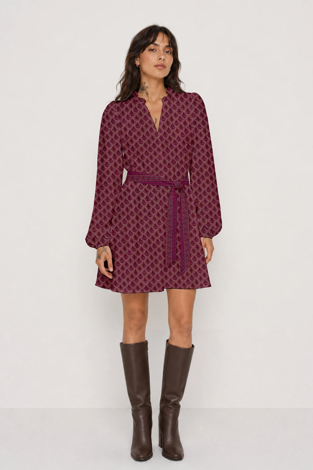 Swing dress with belt