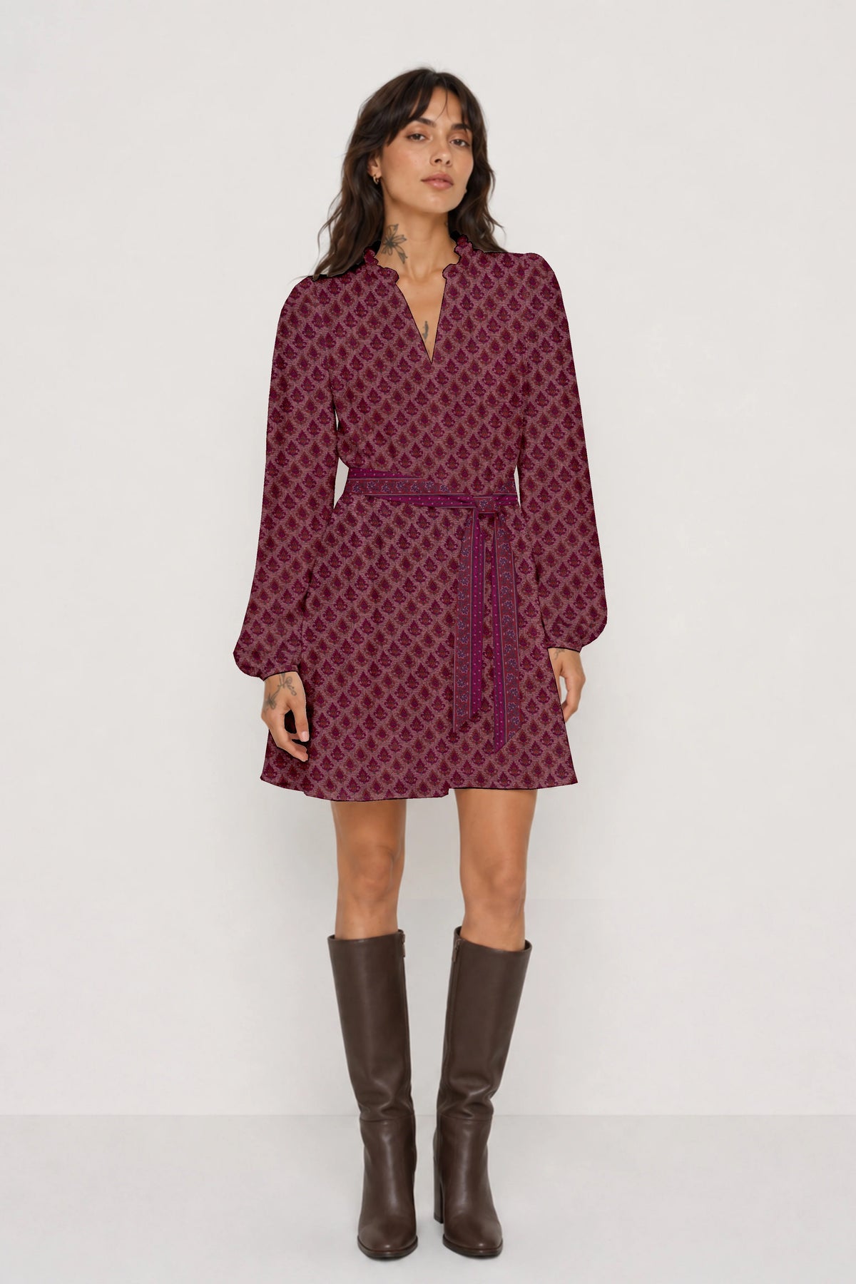 Swing dress with belt