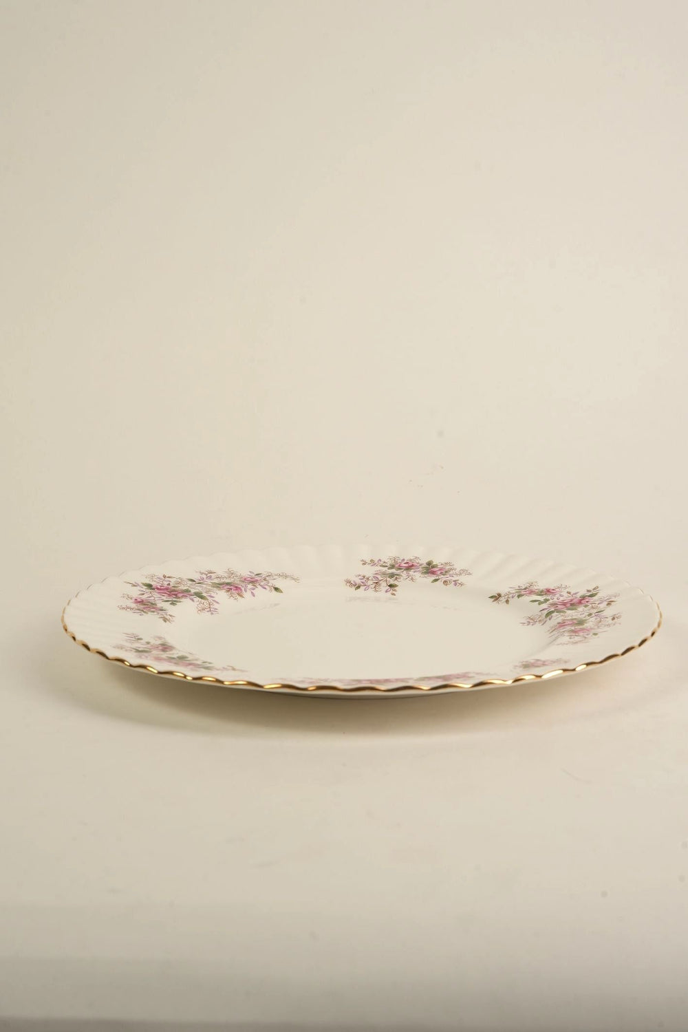 Preloved Vintage Royal Albert Victoriana Rose Dinner Plates (Set of 8)