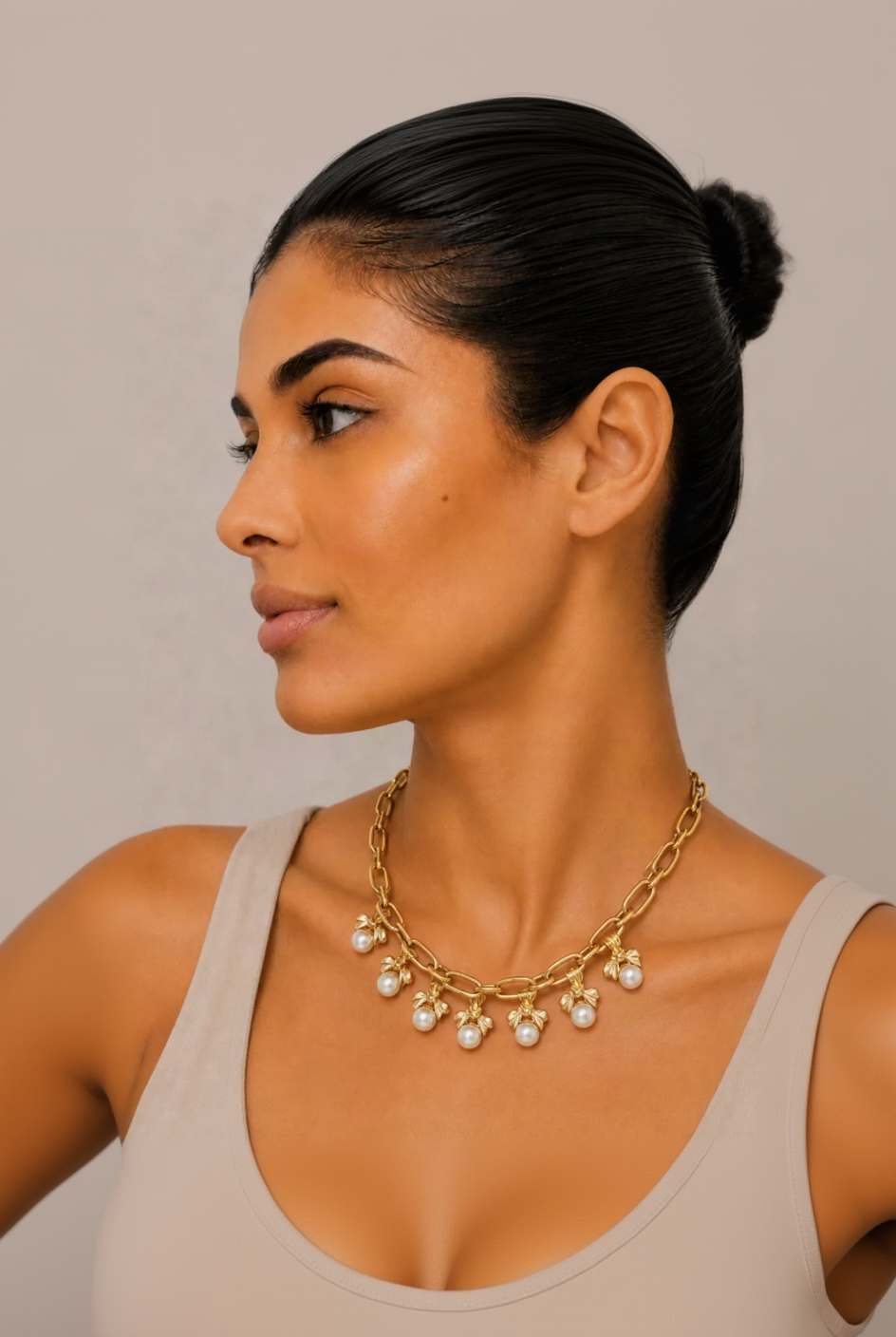 vintage Pierre Balmain charm drop pearl link necklace