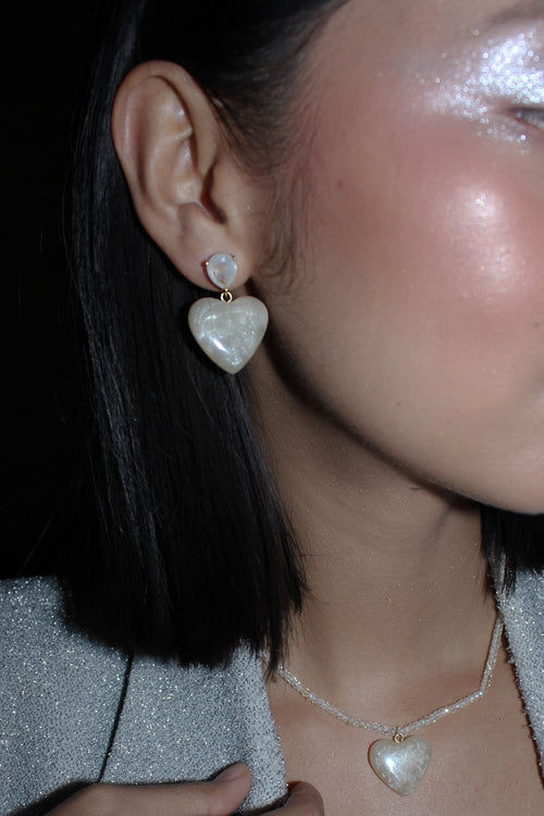 Galaxy Cream Lullaby II Earring (Birthstone June)