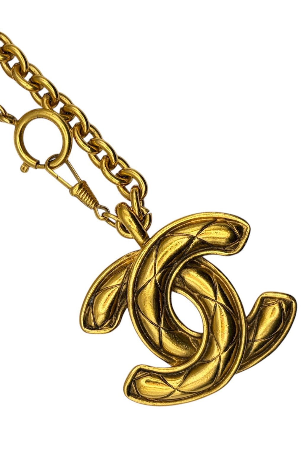 VINTAGE CHANEL QUILTED CC COCO PENDANT NECKLACE
