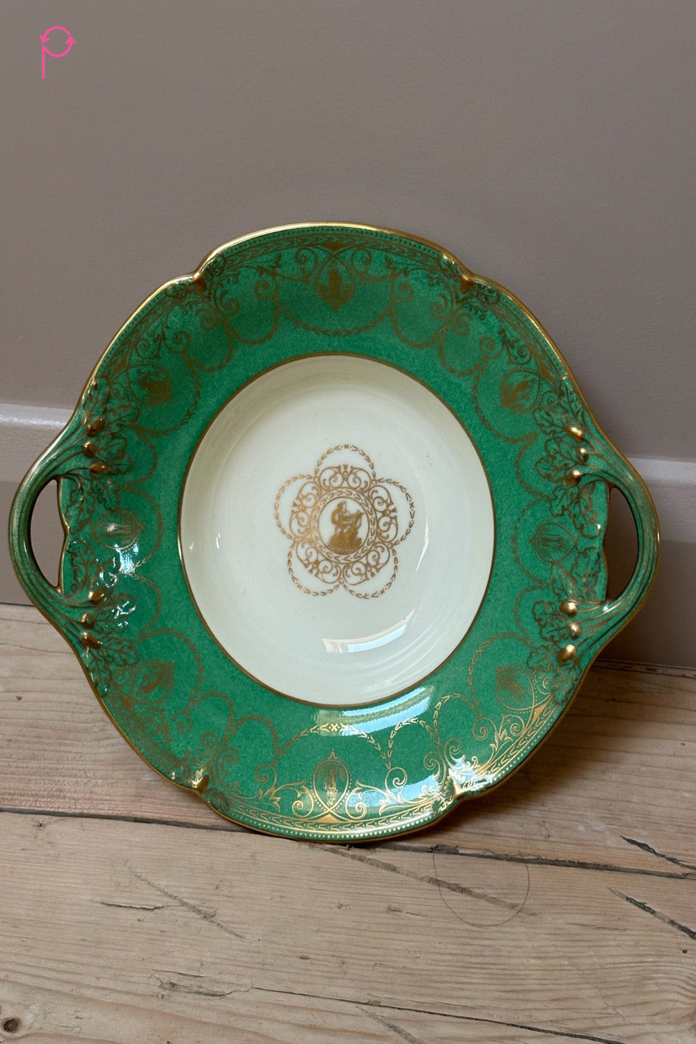 Preloved Vintage Porcelain 15-piece Wedgwood Dinner Set